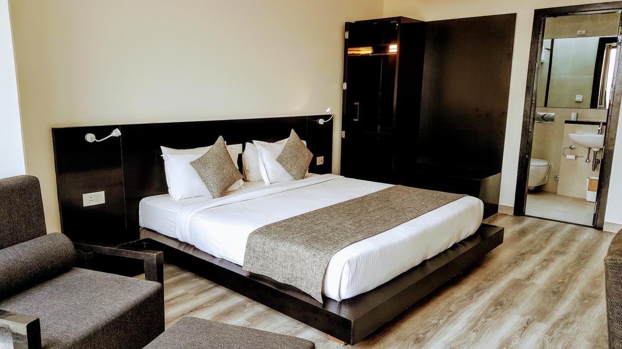 The Saneer Jaipur Hotell Eksteriør bilde