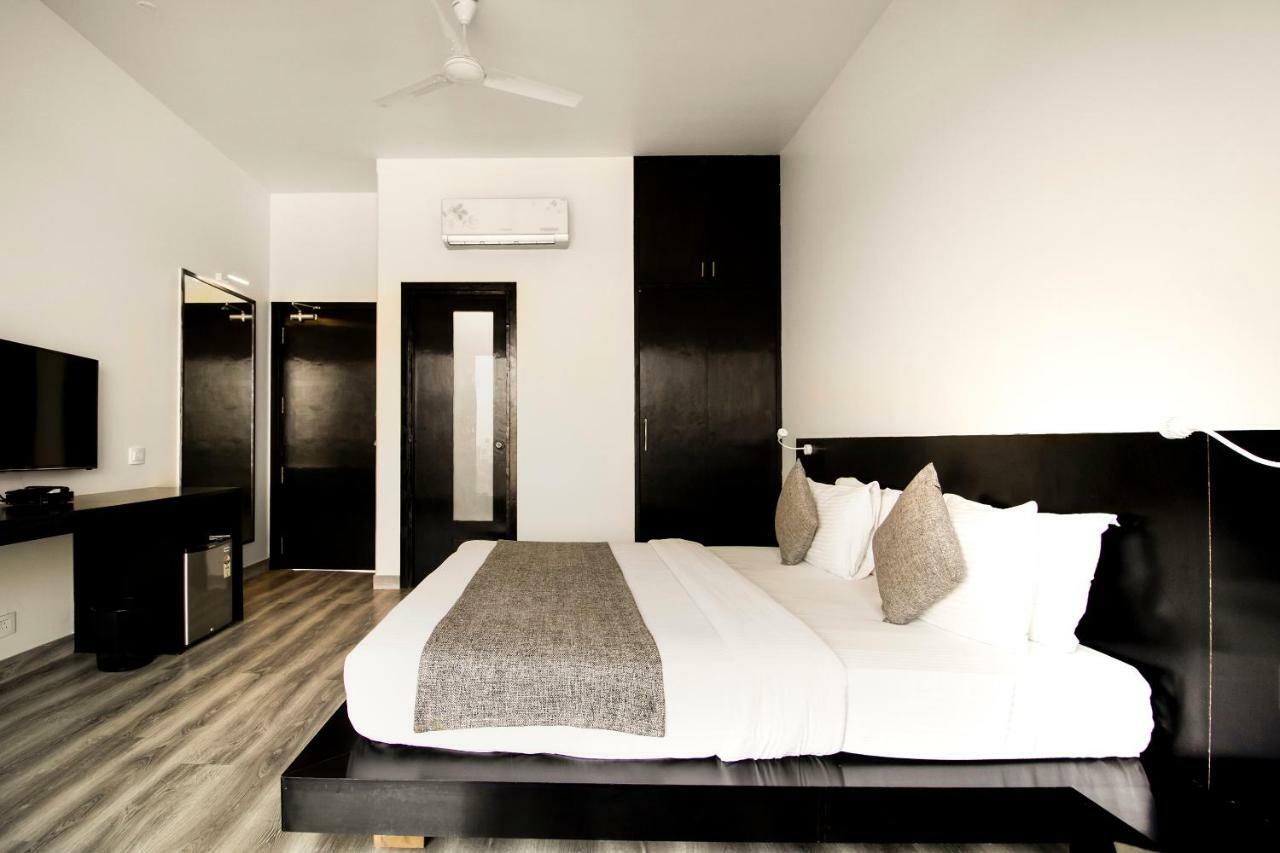 The Saneer Jaipur Hotell Eksteriør bilde