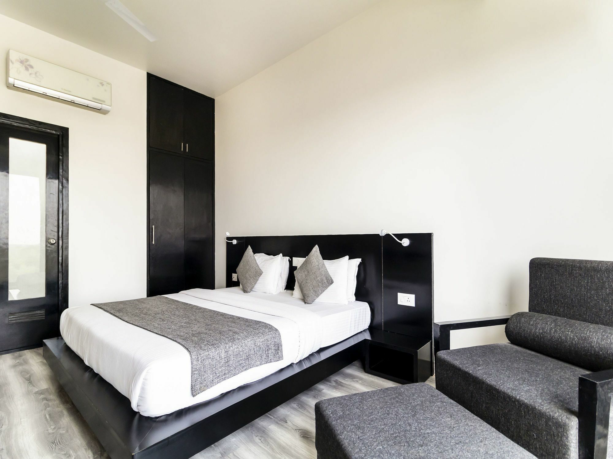 The Saneer Jaipur Hotell Eksteriør bilde